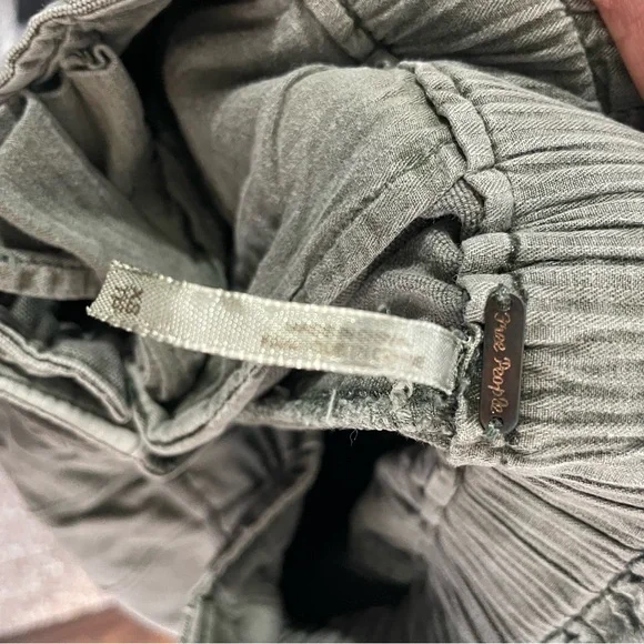 Free People Margate Pleated Paperbag Trouser - Picture 3 of 4